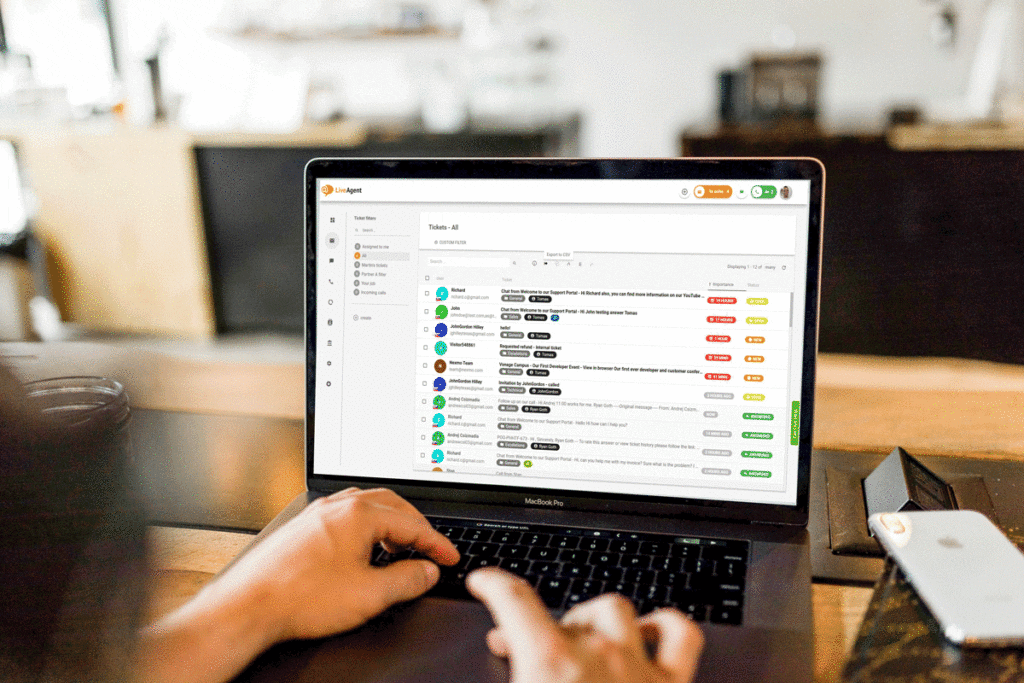 LiveAgent univerzalni inbox na ekranu računala